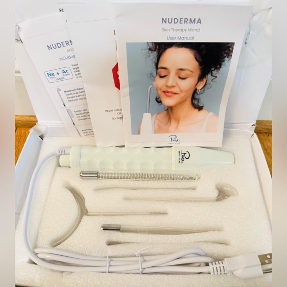 Pure Daily Care NuDerma Clinical Ne+Ar Skin Therapy Wand w 6 Fusion Damage Box
